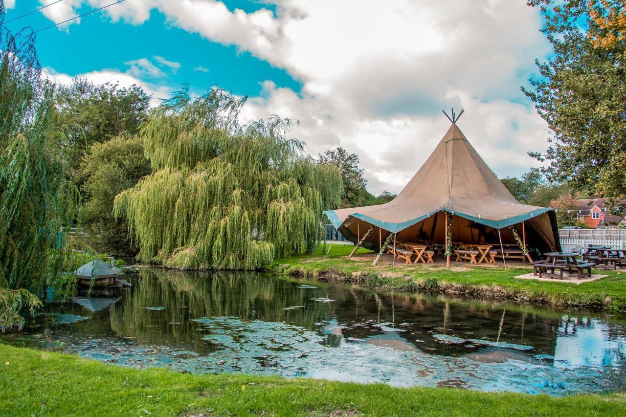 The George Inn Warminster Exteriér fotografie