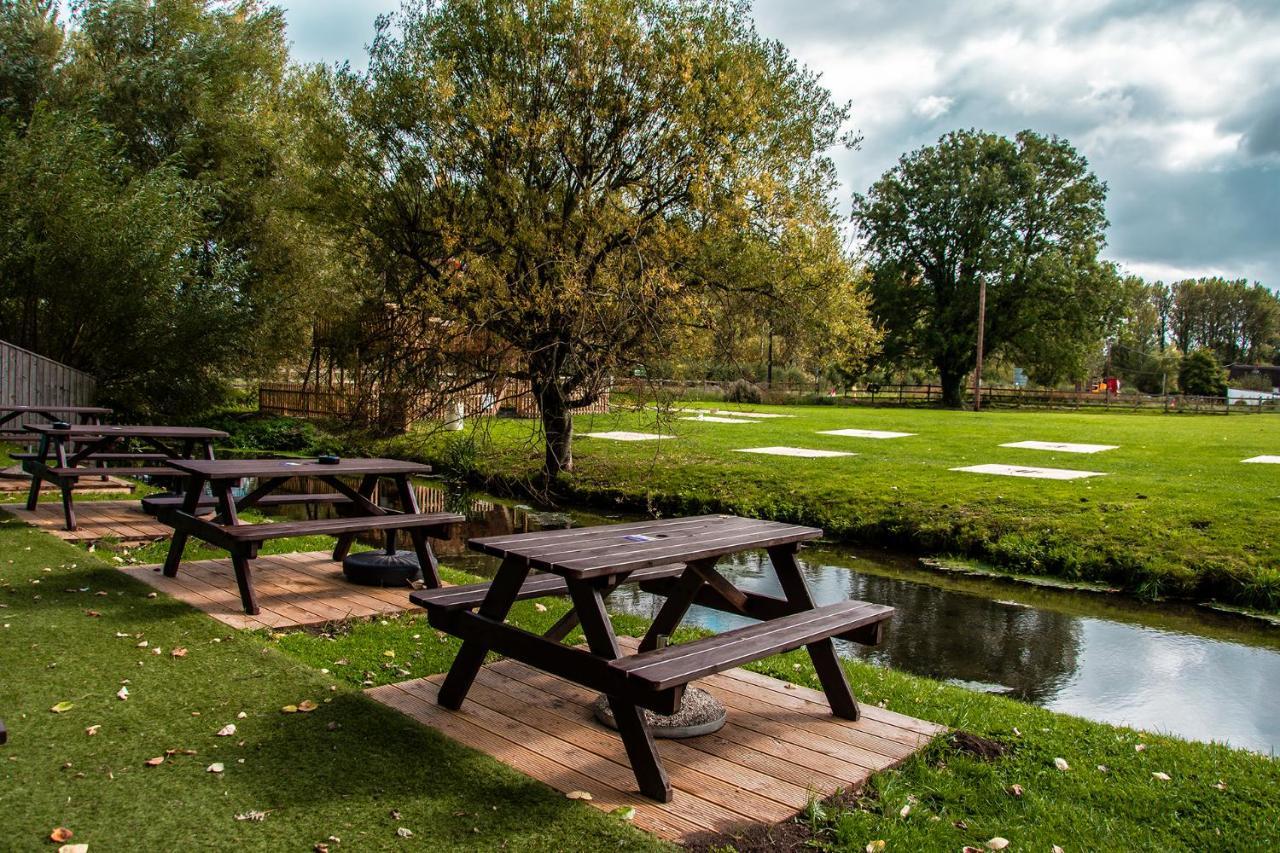 The George Inn Warminster Exteriér fotografie