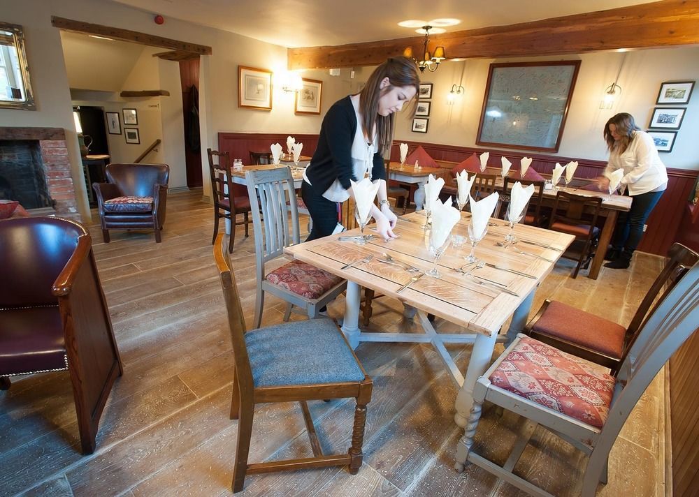 The George Inn Warminster Exteriér fotografie
